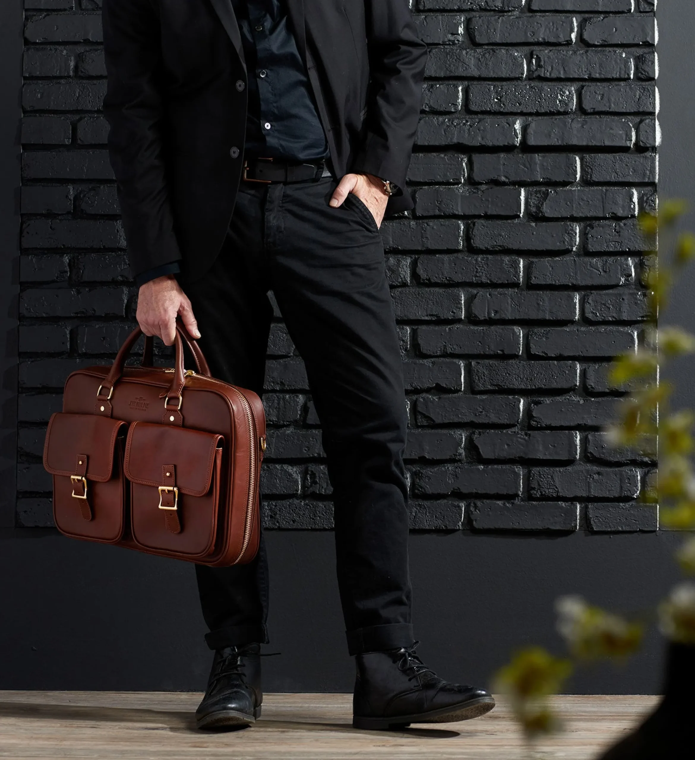 editor_briefcase_with_trolley_sleeve_2.webp Hot J. W. Hulme Co Editor Briefcase With Trolley Sleeve