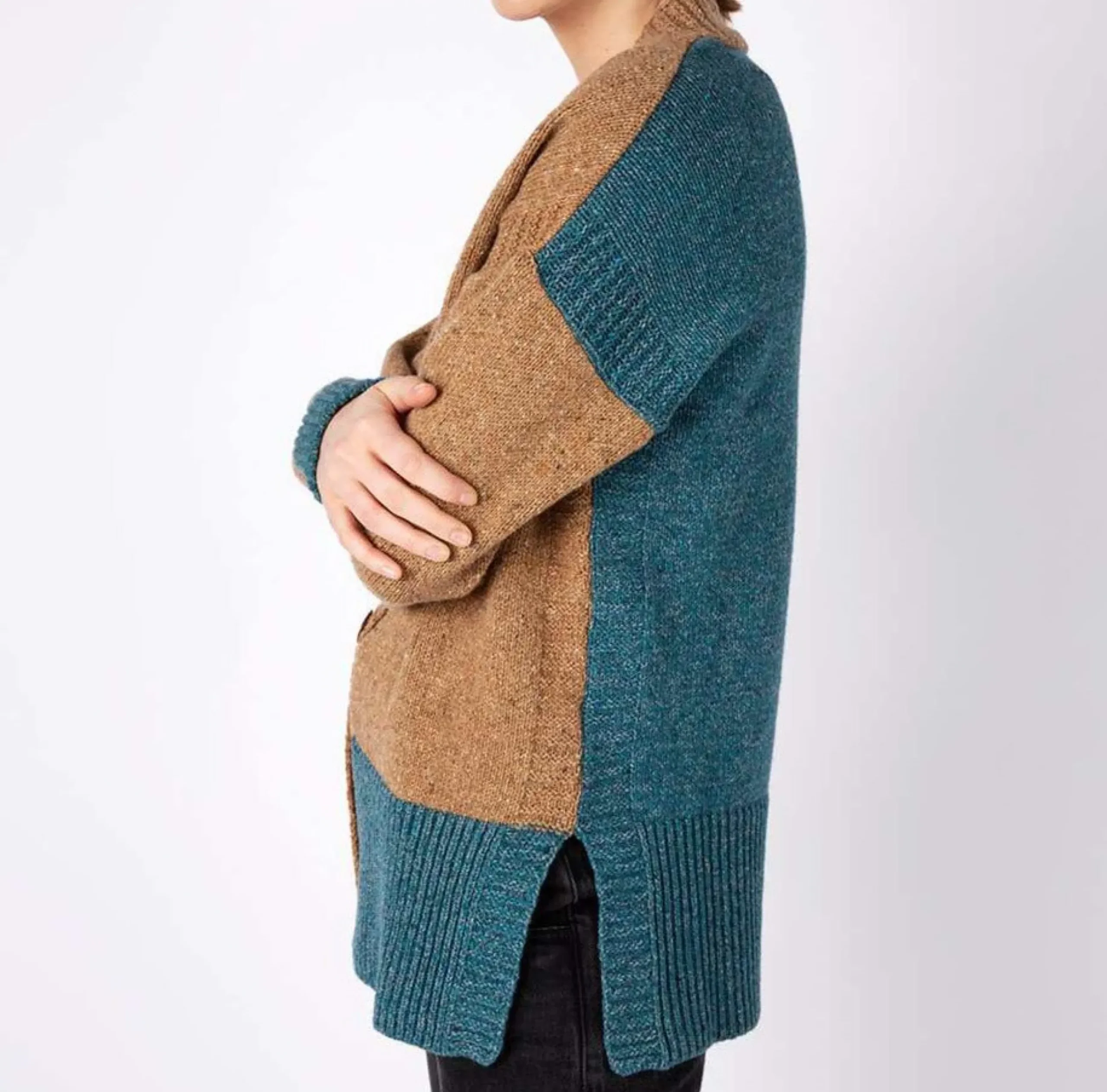 irelandseye_hawthorne_contrast_cardigan_3-1.webp Cheap J. W. Hulme Co Irelandseye Hawthorne Contrast Cardigan